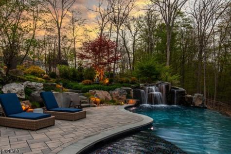 9 Pennbrook Court Montville NJ 07045