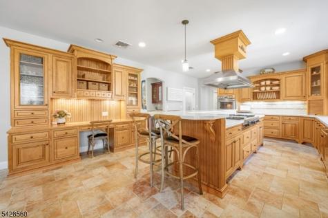 9 Pennbrook Court Montville NJ 07045