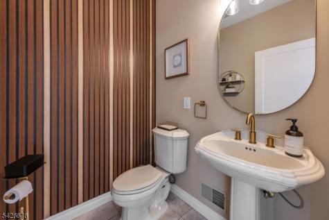 18 Renshaw Drive Montville NJ 07045