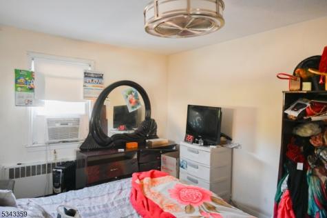 12 Old Post Road Edison NJ 08817