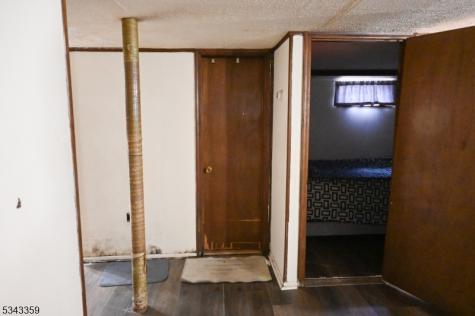 12 Old Post Road Edison NJ 08817