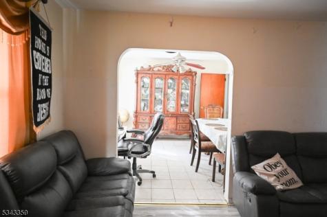 12 Old Post Road Edison NJ 08817
