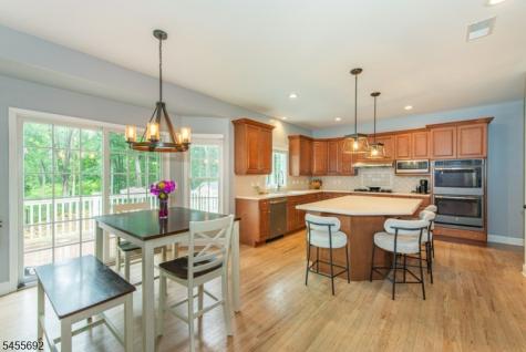 18 Stoneybrook Road Washington NJ 07853
