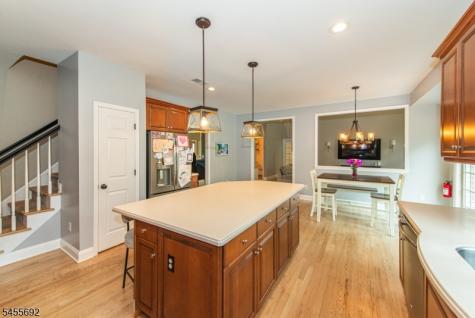 18 Stoneybrook Road Washington NJ 07853