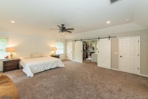 18 Stoneybrook Road Washington NJ 07853