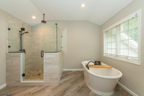 18 Stoneybrook Road Washington NJ 07853