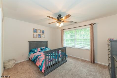 18 Stoneybrook Road Washington NJ 07853