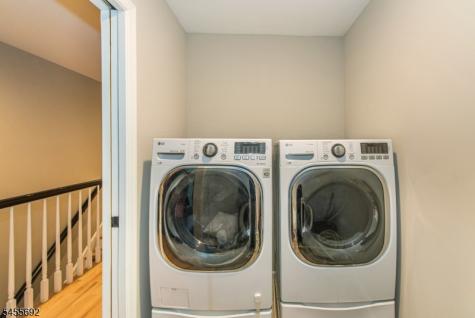 18 Stoneybrook Road Washington NJ 07853
