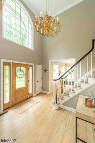18 Stoneybrook Road Washington NJ 07853