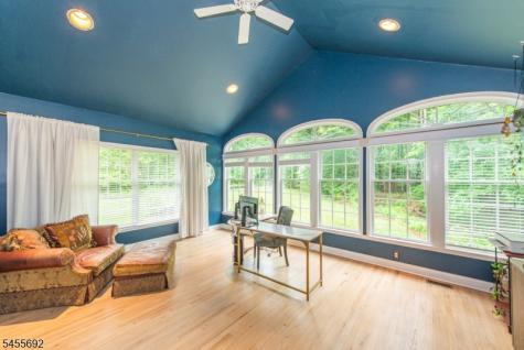 18 Stoneybrook Road Washington NJ 07853