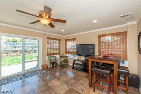 257 Eyland Avenue Roxbury NJ 07876