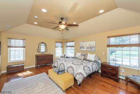 257 Eyland Avenue Roxbury NJ 07876