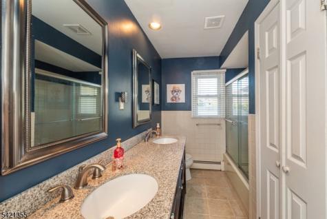 257 Eyland Avenue Roxbury NJ 07876