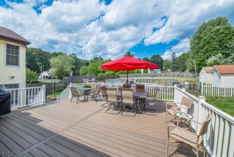 257 Eyland Avenue Roxbury NJ 07876