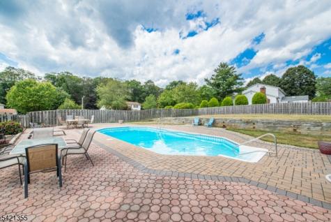 257 Eyland Avenue Roxbury NJ 07876
