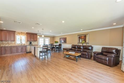 257 Eyland Avenue Roxbury NJ 07876