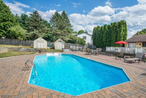 257 Eyland Avenue Roxbury NJ 07876