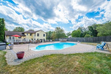 257 Eyland Avenue Roxbury NJ 07876