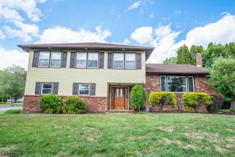 257 Eyland Avenue Roxbury NJ 07876