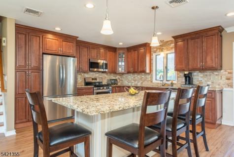 257 Eyland Avenue Roxbury NJ 07876