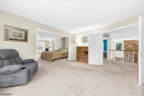 14 Hawk Drive Raritan NJ 08551