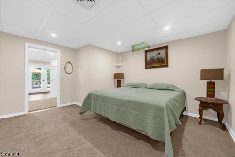 14 Hawk Drive Raritan NJ 08551