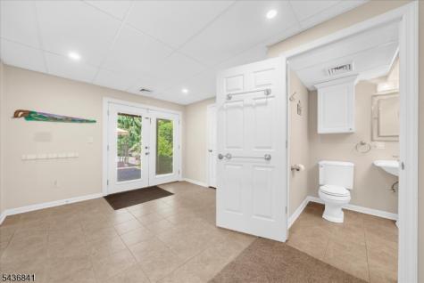 14 Hawk Drive Raritan NJ 08551