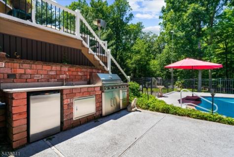 14 Hawk Drive Raritan NJ 08551