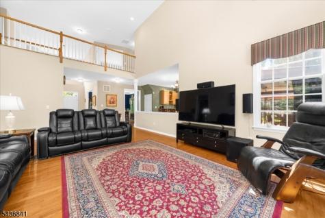 14 Hawk Drive Raritan NJ 08551