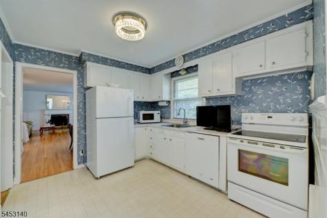 271 Summit Road Mountainside NJ 07092