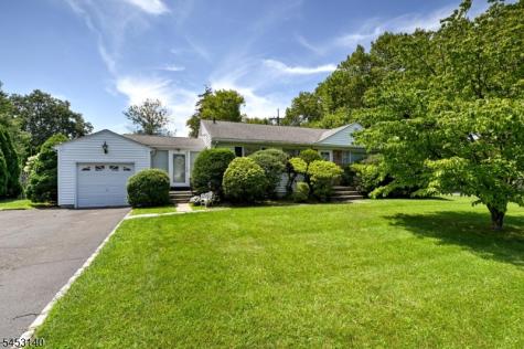 271 Summit Road Mountainside NJ 07092
