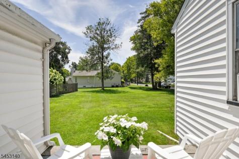 271 Summit Road Mountainside NJ 07092
