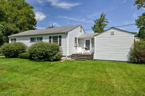 271 Summit Road Mountainside NJ 07092