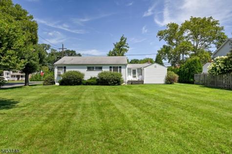 271 Summit Road Mountainside NJ 07092