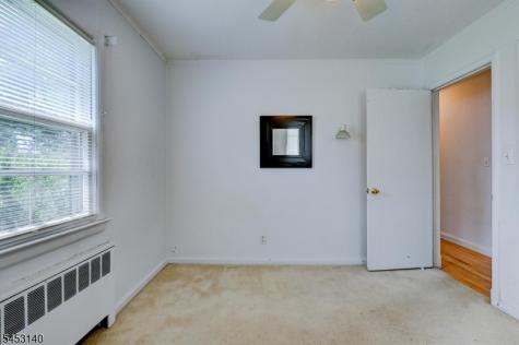 271 Summit Road Mountainside NJ 07092