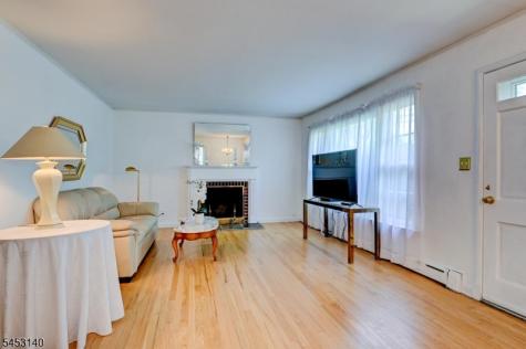 271 Summit Road Mountainside NJ 07092