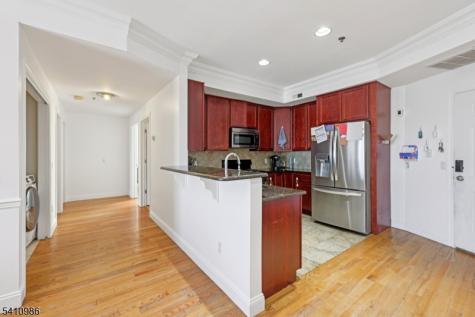 15 Tichenor Lane Newark NJ 07114