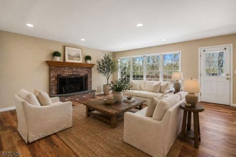 2 Log Road Jefferson NJ 07849