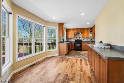 2 Log Road Jefferson NJ 07849