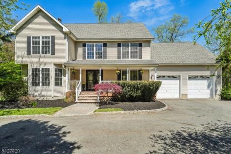 2 Log Road Jefferson NJ 07849