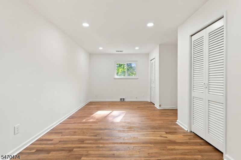 71 Fairway Drive East Hanover NJ 07936