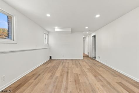 71 Fairway Drive East Hanover NJ 07936