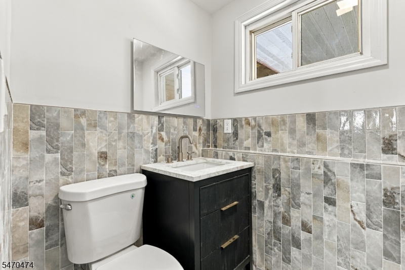 71 Fairway Drive East Hanover NJ 07936