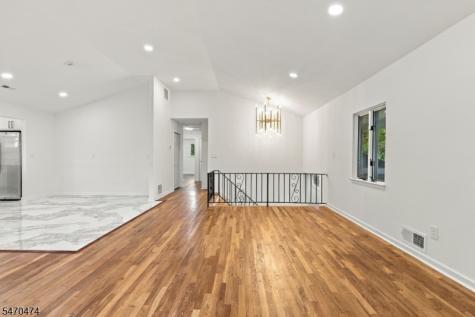 71 Fairway Drive East Hanover NJ 07936