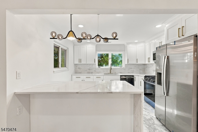 71 Fairway Drive East Hanover NJ 07936