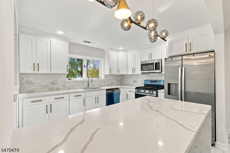 71 Fairway Drive East Hanover NJ 07936