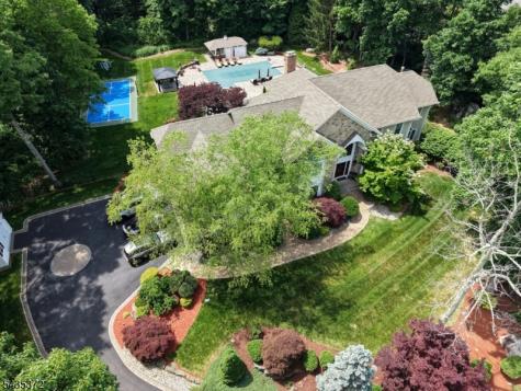 4 Winthrop Gait Road Sparta NJ 07871