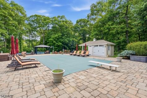 4 Winthrop Gait Road Sparta NJ 07871
