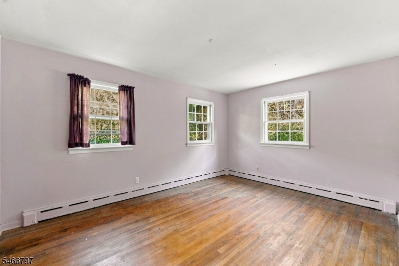 21 Chamberlain Road Jefferson NJ 07438