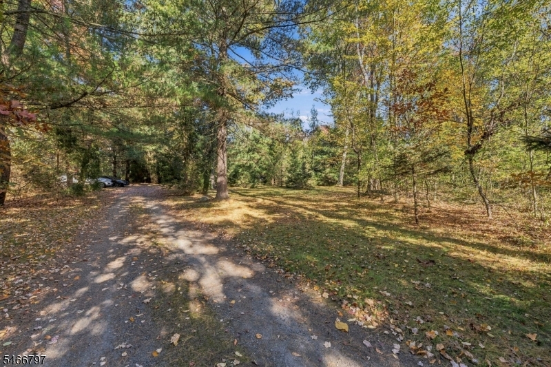 21 Chamberlain Road Jefferson NJ 07438